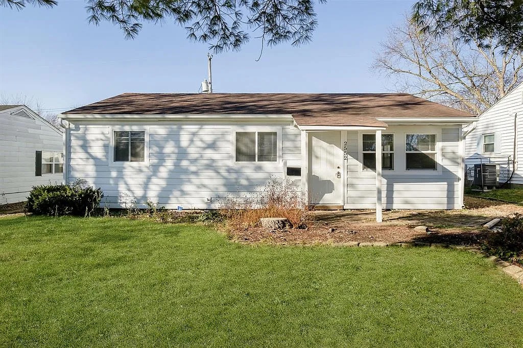Property main image